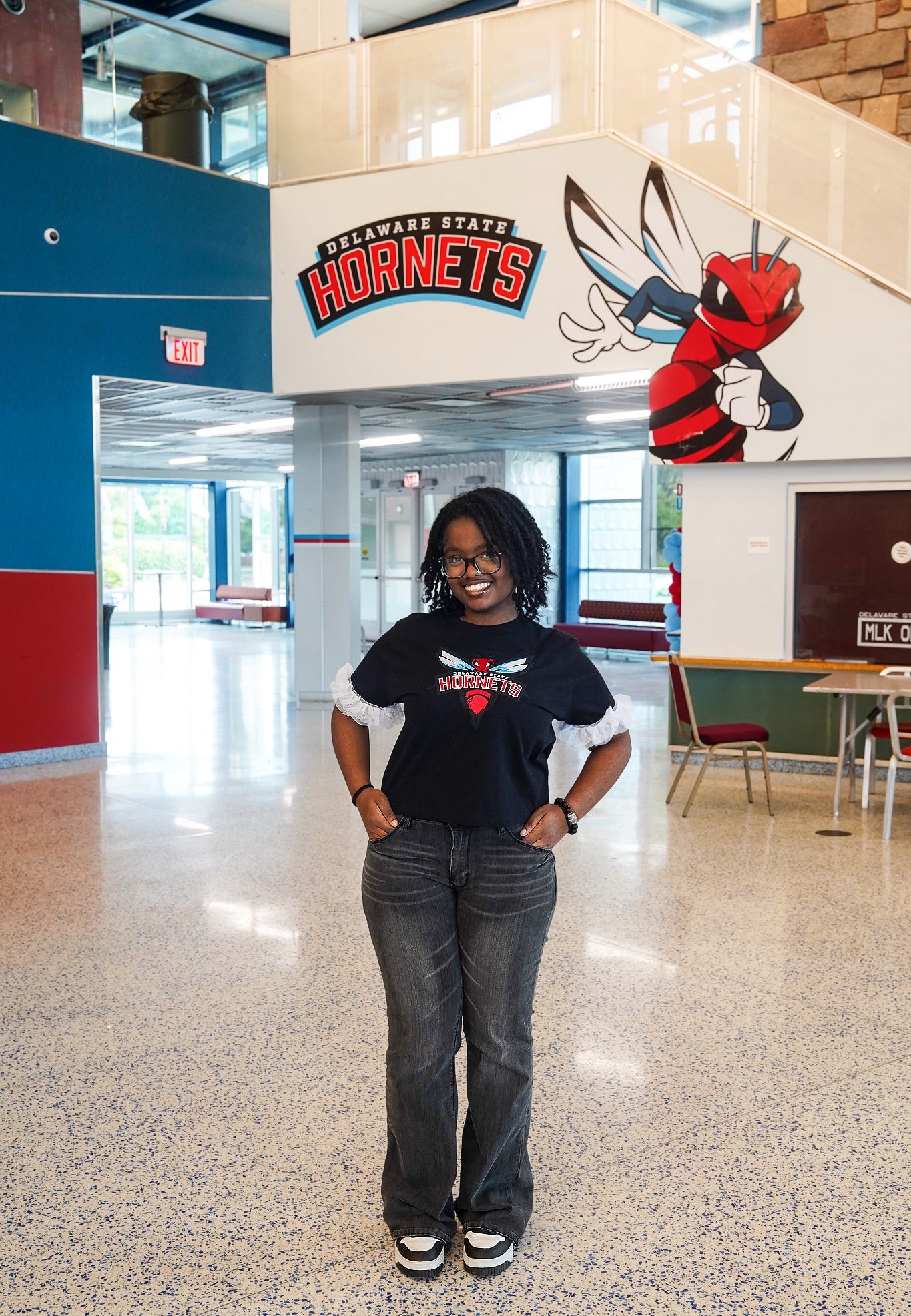 Pretty Hornets's Tee