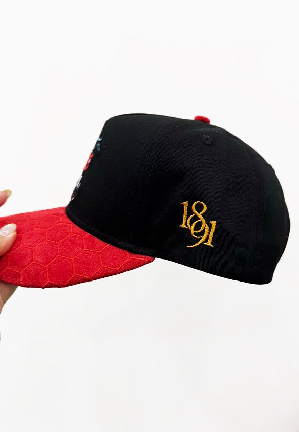 Heritage Hornet Black Honeycomb Cap